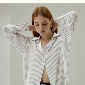 Lilysilk button down shirt. Worn twice. Great condition.